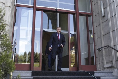 Lazăr, despre afirmaţiile lui Dan Andronic privind alegerile din 2009: Monitorizăm cu atenţie discuţiile din spaţiul public, vom da luni un punct de vedere