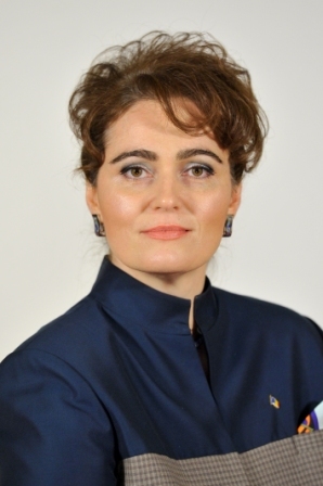 Vicepreşedintele Senatului Iuliana Scântei, cercetată pentru fals şi uz de fals, după ce ICCJ a confirmat redeschiderea dosarului în care este acuzată că a devenit senator PNL fără să fie membru de partid