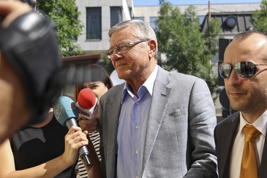 Mircea Sandu şi soţia acestuia rămân cu sechestru pe o parte din avere în dosarul „Mită pentru avocaţi”

