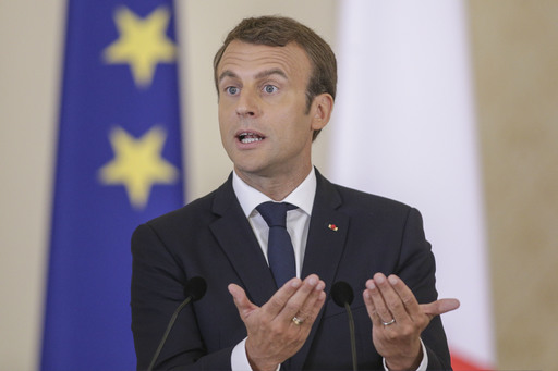  Macron a avertizat, la Bucureşti, că proiectul de reformă a justiţiei "nu este coerent cu voinţa de luptă împotriva corupţiei”