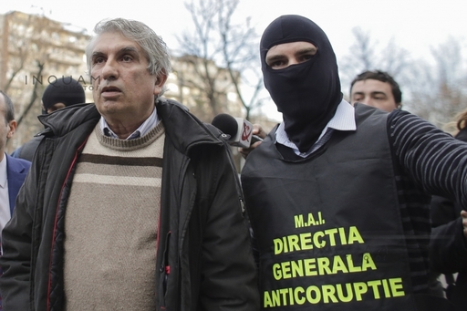 Medicul Burnei, la Tribunalul Bucureşti, unde a depus o nouă contestaţie în dosarul în care este judecat pentru luare de mită