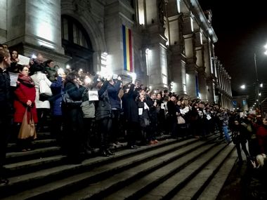 Protestele magistraţilor: Toader: Ca cetăţeni pot protesta, dar ca magistraţi să respecte Constituţia şi legea. Lazăr: Lecţie anticorupţie la nivel european