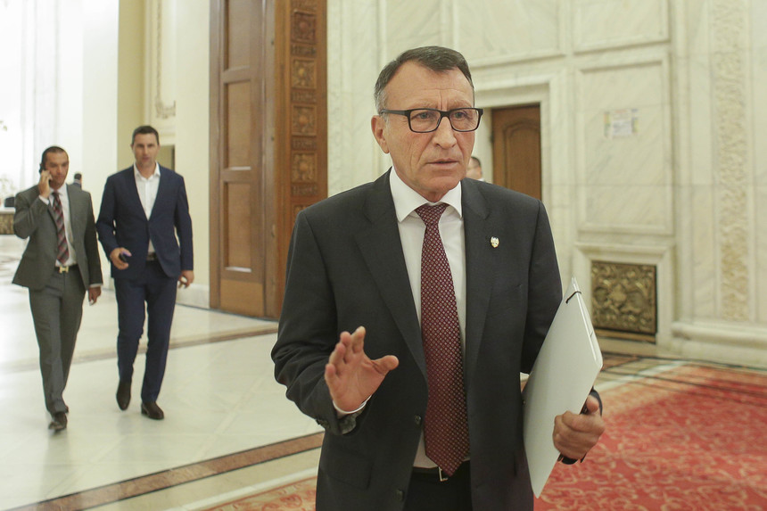 ICCJ ar urma să judece astăzi o cerere de confirmare a redeschiderii urmăririi penale în cazul vicepremierului Paul Stănescu