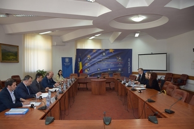 Tudorel Toader s-a întâlnit cu reprezentanţii Băncii de Dezvoltare a Consiliului Europei pentru contractarea unui împrumut necesar investiţiilor din penitenciare