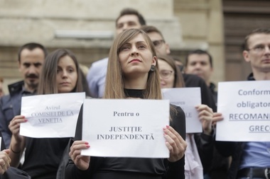 Consiliul Superior al Magistraturii îi invită la discuţii pe reprezentanţii semnatarilor "Rezoluţiei magistraţilor români pentru apărarea statului de drept”