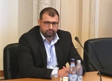 Daniel Dragomir: 3.000 de euro ziua de filaj la SRI; într-o zi vom înţelege cu toţii de ce nu avem nici autostrăzi, nici spitale, dar avem “intelligence” de dăm pe afară