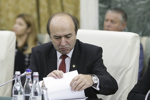 Al patrulea mesaj al lui Toader este "pentru cei care nu pot să înţeleagă mecanismele statului de drept": Pauză de documentare