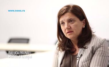 Raluca Prună: A da vina pe guvernul tehnocrat pentru Legea recursului compensatoriu este numai o altă mârşăvie din lunga listă pe care istoria o va reţine în dreptul lui Toader