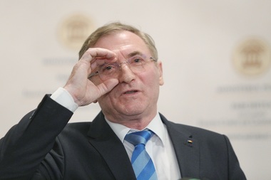 Augustin Lazăr: Demersul ministrului Justiţiei ignoră cadrul legal şi recomandările instituţiilor europene referitoare la acest subiect.