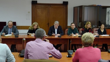 Cătălin Predoiu s-a întâlnit cu reprezentanţii grefierilor, în contextul protestelor acestora; noi discuţii, programate la începutul săptămânii viitoare