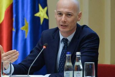 Fostul lider PNL Bogdan Olteanu, condamnat la 7 ani de închisoare în dosarul numirii lui Liviu Mihaiu guvernator al Administraţiei Deltei Dunării