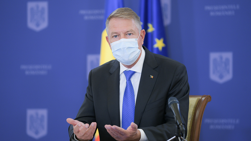 Iohannis a sesizat CCR în legătură cu modificarea Legii prin care poziţia de preşedinte al ANCOM e asimilată funcţiei de ministru