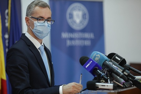 Stelian Ion, despre pensiile magistraţilor: Pensia depăşeşte ultimul salariu, depăşeşte ultimul venit net, ceea ce e o mare problemă. E o invitaţie să ieşi la pensie de foarte tânăr

