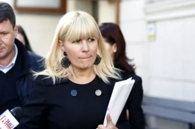 Elena Udrea a sesizat CSM: Să verifice dacă un judecător din cei patru a fost chemat la Parchetul General şi ameninţat cu puşcăria de cineva din conducere