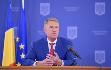 Preşedintele Iohannis a eliberat din funcţie mai mulţi magistraţi