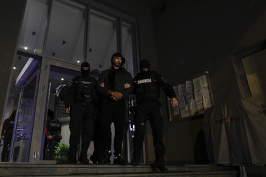 Completul de judecată care a dispus arestarea lui Andrew Tate remarcă atitudinea de desconsiderare a acestuia faţă de femei: Le percepe doar pe un mijloc de a obţine câştiguri în mod facil

