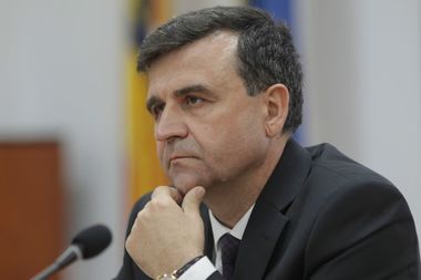 Crin Bologa: Salariile mari din DNA, o poveste / În alte instituţii de stat sunt trei-patru oameni care au cât toţi procurorii DNA