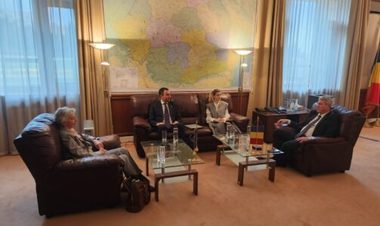 Cătălin Predoiu, întâlnire cu preşedintele Comisiei de la Veneţia  - S-a discutat despre promovarea tezelor şi conceptelor conţinute în opiniile şi avizele Comisiei de la Veneţia

