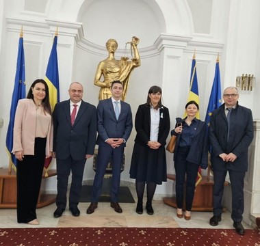 Procurorul general al României, întâlnire cu şeful Parchetului European / Alex Florenţa a discutat cu Laura Codruţa Kovesi despre îmbunătăţirea nivelului de detectare a fraudelor contra intereselor financiare ale UE