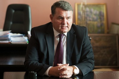 Fost primar al municipiului Buzău, trimis în judecată pentru abuz în serviciu / Este acuzat de finanţarea nelegală a unor cluburi sportive / Primarul a mai fost condamnat la închisoare cu suspendare pentru finanţarea fostului club de fotbal Gloria Buzău