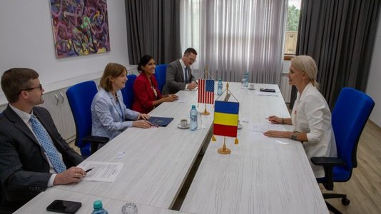 Ministrul Justiţiei Alina Gorghiu, discuţii cu ambasadoarea SUA la Bucureşti Kathleen Kavalec despre cooperarea judiciară bilaterală şi digitalizarea sistemului judiciar din România 