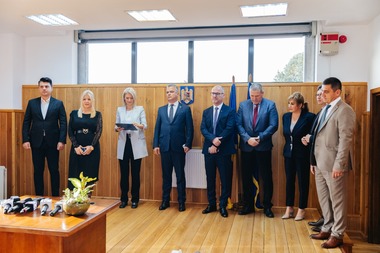 Alina Gorghiu, la inaugurarea obiectivului de investiţii Extinderea Tribunalului Gorj: Realizarea acestui sediu modern, în care au fost investite circa 12 milioane lei, reprezintă o formă de respect faţă de activitatea magistraţilor şi a cetăţenilor