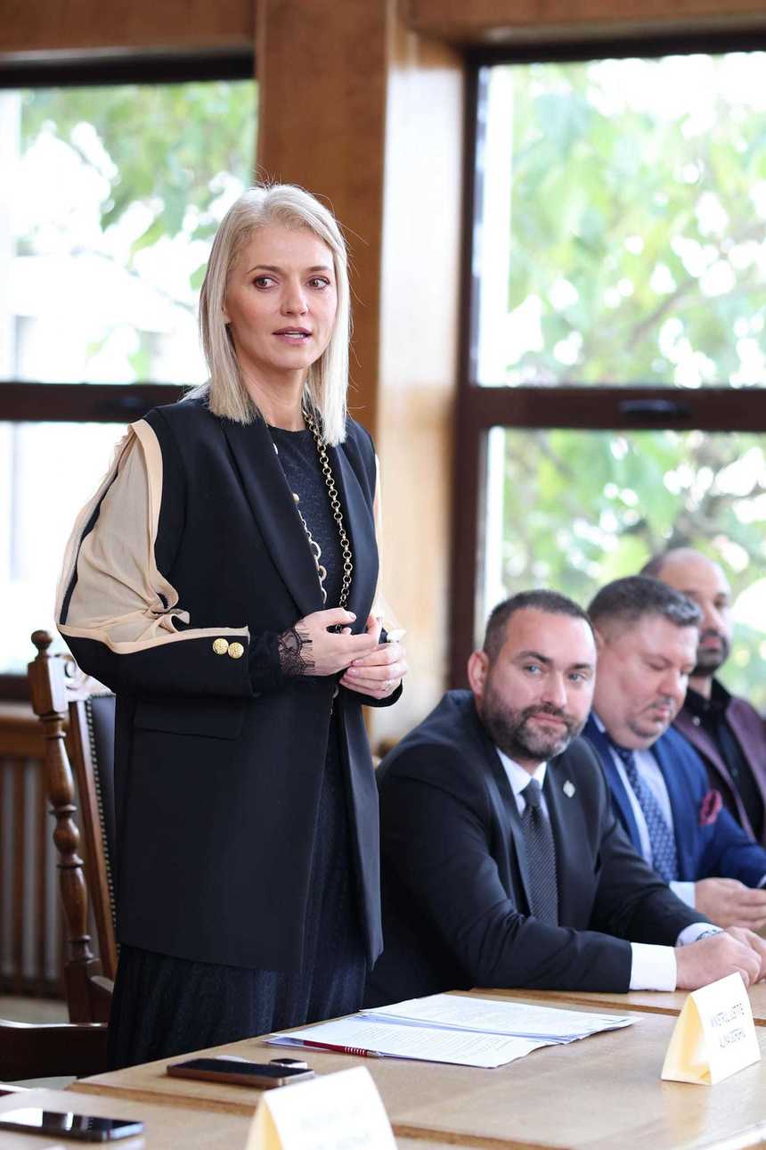 Gorghiu, vizită în judeţul Maramureş: Asistentul judecătorului va reprezenta un sprijin pentru sarcinile administrative / La începutul anului, vom avea resursă proaspătă în sistemul judiciar