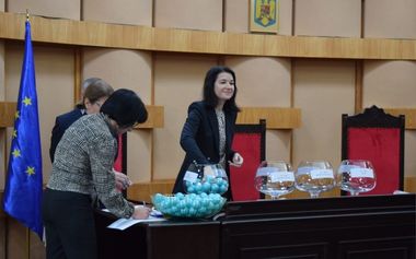 ICCJ -  A fost trasă la sorţi componenţa completurilor de cinci judecători 
