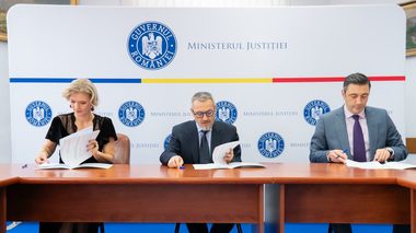 Nou protocol între ministrul Justiţiei, procurorul general şi UNBR, privind stabilirea onorariilor avocaţilor pentru asigurarea asistenţei juridice şi a serviciilor de asistenţă judiciară