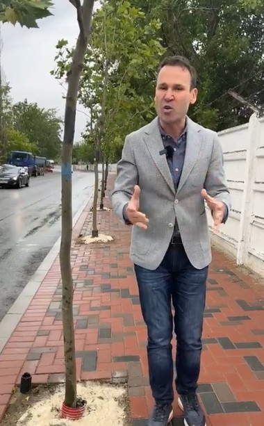 Lucian Judele a depus plângere penală împotriva primarului Sectorului 3 Robert Negoiţă şi a administratorului Ciobîcă pentru contracte cu dedicaţie, de peste 15 milioane euro, acordate rudelor