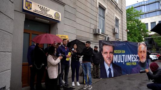 Candidatul AUR Mihai Enache a sesizat DNA pentru „campania total netransparentă” a lui Nicuşor Dan