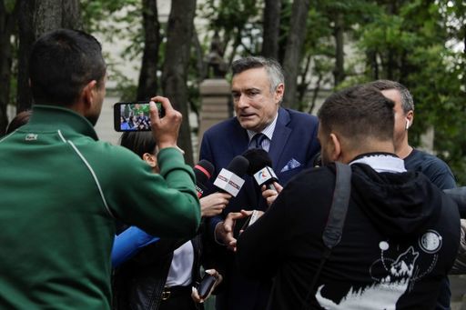 UPDATE - Fostul director adjunct al SRI Florian Coldea şi fostul şef al Direcţiei juridice a SRI, generalul Dumitru Dumbravă, audiaţi la DNA în urma unui denunţ al omului de afaceri Cătălin Hideg / Ce susţine Hideg  - FOTO