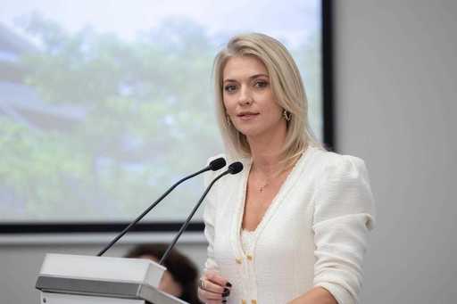 Alina Gorghiu anunţă un nou proiect PNL depus în Parlament care prevede creşterea limitelor de pedeapsă pentru rele tratamente aplicate minorului de la 5 la 10 ani