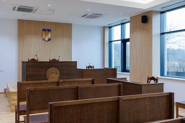 Raport CSM: Durata medie de soluţionare în instanţe a dosarelor a fost, în 2023, de 3,6 luni în materie penală şi 5,1 luni în materiile non-penale. Peste 125.000 de dosare mai vechi de un an erau pe rol la finalul anului

