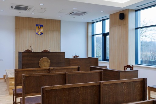 Raport CSM: Durata medie de soluţionare în instanţe a dosarelor a fost, în 2023, de 3,6 luni în materie penală şi 5,1 luni în materiile non-penale. Peste 125.000 de dosare mai vechi de un an erau pe rol la finalul anului

