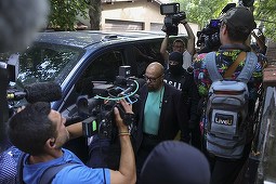 UPDATE - Percheziţii DNA la cinci adrese din Bucureşti, Ilfov, Prahova şi Constanţa/ Descinderi la locuinţa lui Popescu Piedone şi la complexul unde era cazat/ Şeful ANPC, suspectat că a avertizat un hotel din Sinaia despre un control/ Reacţia lui Piedone