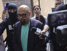 DNA anunţă oficial acuzaţiile care i se aduc lui Cristian Popescu Piedone şi că a fost plasat sub control judiciar / Nu are voie să-şi exercite funcţia, dar nici să comunice cu mai multe persoane