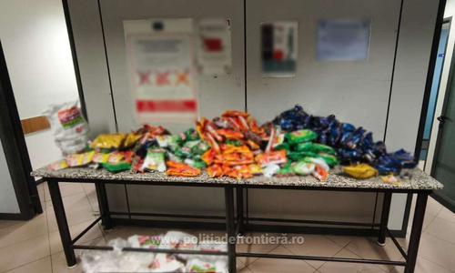 Peste 110 kilograme de tutun şi zeci de mii de tigarete nedeclarate, descoperite pe Aeroportul Internaţional Henri Coandă din Bucureşti / Ce măsuri au luat autorităţile vamale