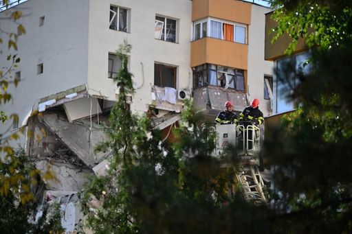 EXPLOZIE ÎN CAPITALĂ – Trei persoane reţinute în urma percheziţiilor de miercuri - surse

