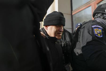 Mercenarul Horaţiu Potra, adus la Parchetul Înaltei Curţi de Casaţie şi Justiţie pentru a fi audiat în dosarul de evaziune fiscală şi spălare a banilor în cazul banilor obţinuţi în urma misiunilor din Congo 