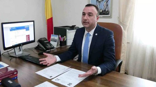Noul preşedinte CSM: O justiţie independentă este un drept al cetăţeanului, şi nu privilegiu al magistratului. Acesta îşi exercită atribuţiile fără influenţe din partea clasei politice, a presei sau a oricăror alte persoane