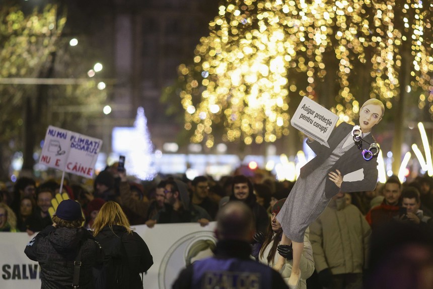 UPDATE - A cincea seară de proteste, în Bucureşti şi în ţară, după dezvăluirile din ancheta Recorder privind sistemul de justiţie/ Marşuri, în Capitală şi la Cluj-Napoca - FOTO, VIDEO