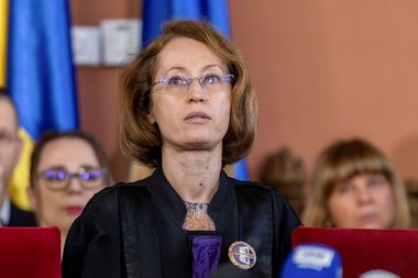 Judecătorul Raluca Moroşanu: Practic, suntem nişte angajaţi ai unui SRL unde patronul stabileşte ce vrea el şi noi trebuie să ne supunem/ Doamna Arsenie a venit personal să ne spună că evaziunea fiscală de fapt nu prea există aşa, în general