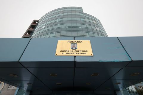 Adunările generale ale ale curţilor de apel, tribunalelor, judecătoriilor şi procurorilor, convocate pentru data de 9 iunie, pentru emiterea unui punct de vedere cu privire la noua lege a salarizării/ Magistraţii reclamă o campanie de decredibilizare