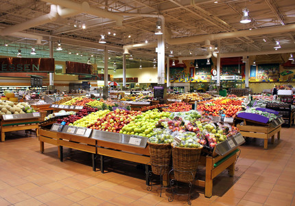 Propunere legislativă: Supermarketurile, obligate să expună produsele alimentare româneşti pe 50% din spaţiul de vânzare