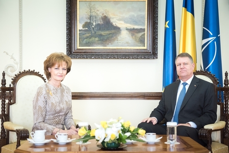 Preşedintele Iohannis s-a întâlnit cu principesa Margareta şi a transmis urări de sănătate regelui Mihai