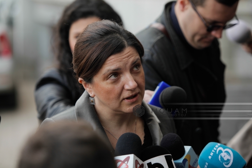 Moţiunea simplă "Drepturile omului nu sunt un lux" împotriva ministrului Justiţiei, Raluca Prună, va fi dezbătută luni