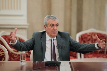 Schimb de replici între Tăriceanu şi Gorghiu în plenul Parlamentului pe tema numirii şefului TVR