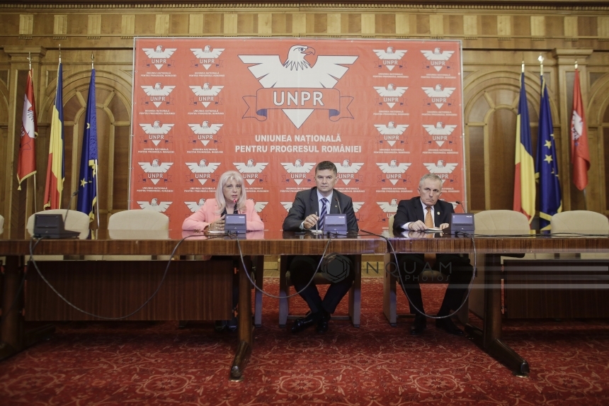 Parlamentarii UNPR îl invită pe Cioloş la o dezbatere privind proiectul Legii salarizării bugetarilor
