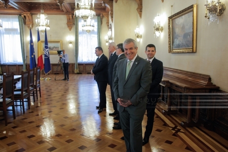 Tăriceanu vrea ca Iohannis să refacă Salonul Brâncovenesc din Palatul Cotroceni: Am o strângere de inimă când vin aici